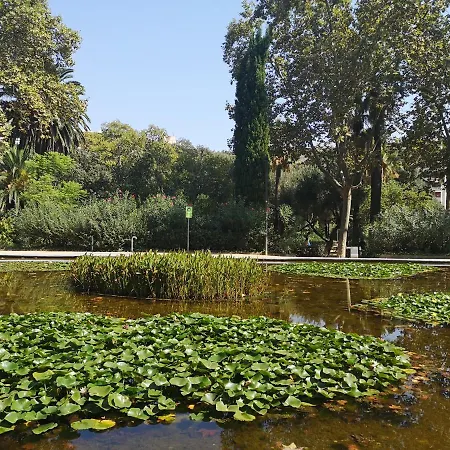 Aparteasy - Turo Park With Lovely Balcony Apartment