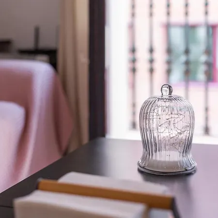 Aparteasy - Turo Park With Lovely Balcony Apartment *