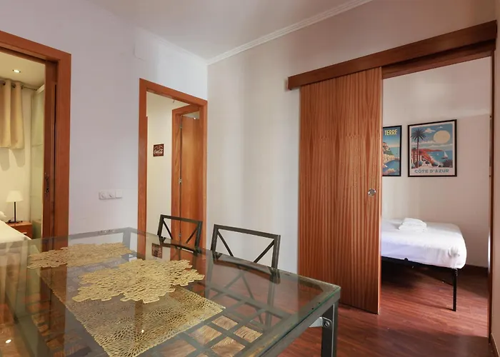 Aparteasy - Turo Park With Lovely Balcony Apartamento